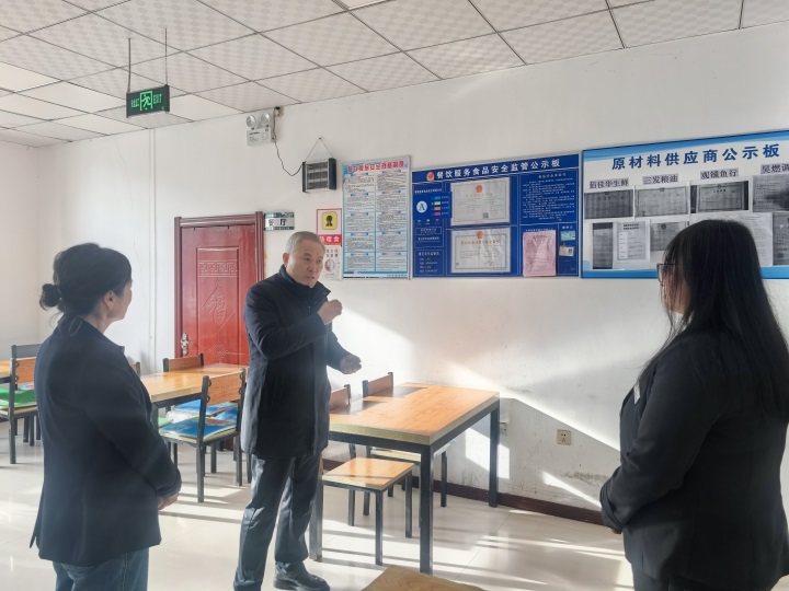 刘为荣赴多地督导养老安全 并与二九〇农场洽谈养老合作